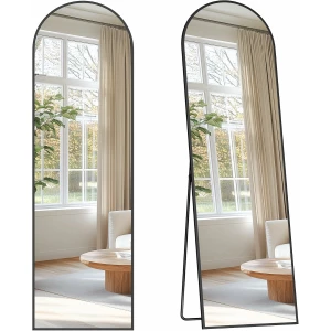 Buet helfigurspeil med stativ - 150 x 40 cm, svart Buet helfigurspeil med stativ - 150 x 40 cm, svart